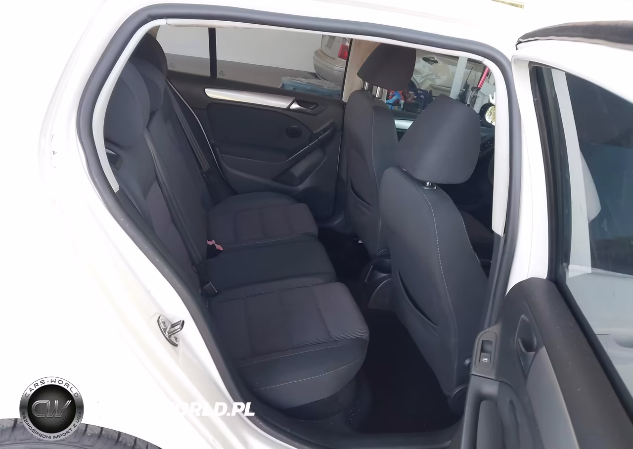 2011 Volkswagen Golf 2.5L 4-Door VIN:WVWDA7AJ2BW023939 - 8