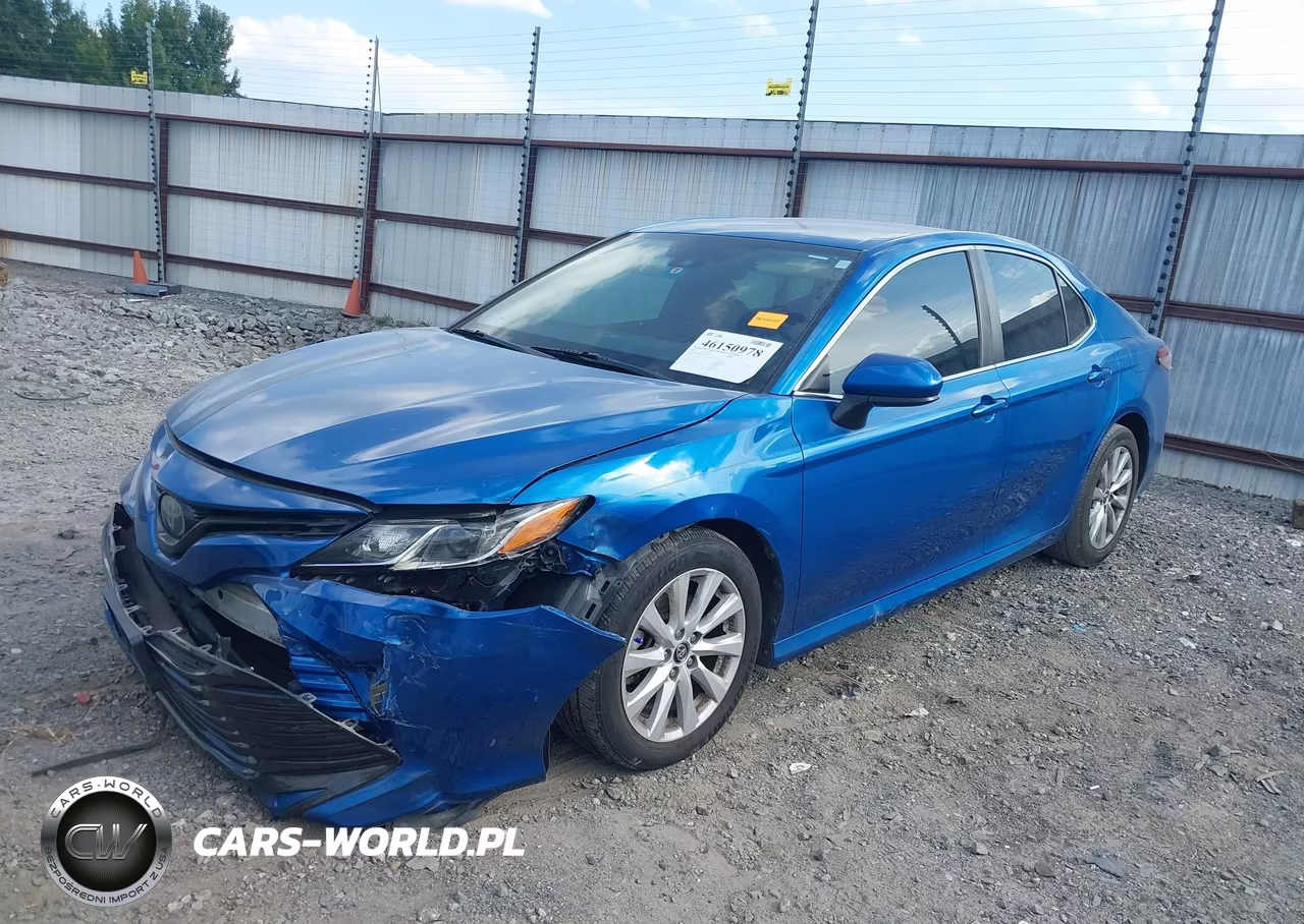 2019 Toyota Camry Le VIN:4T1B11HK0KU160842 - 2