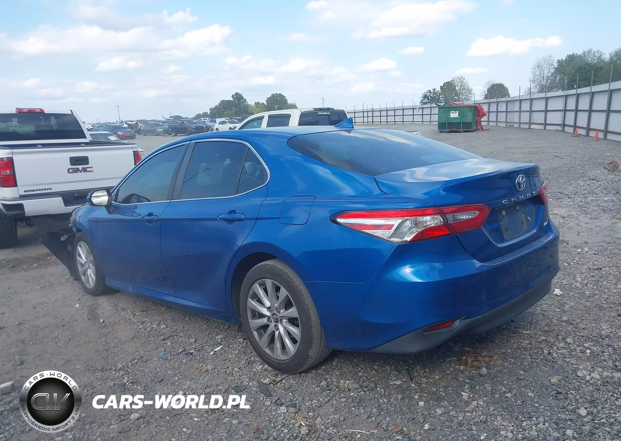 2019 Toyota Camry Le VIN:4T1B11HK0KU160842 - 3