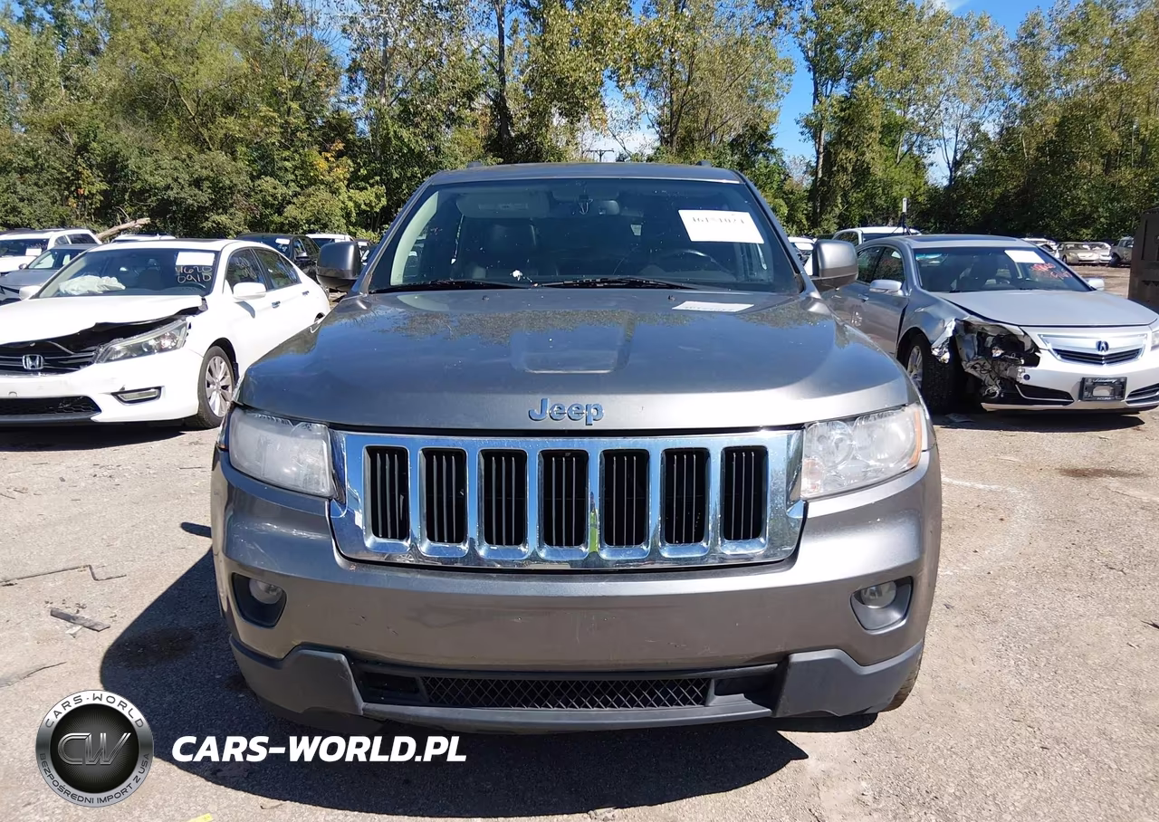 2013 Jeep Grand Cherokee Laredo VIN:1C4RJFAG3DC611955 - 11