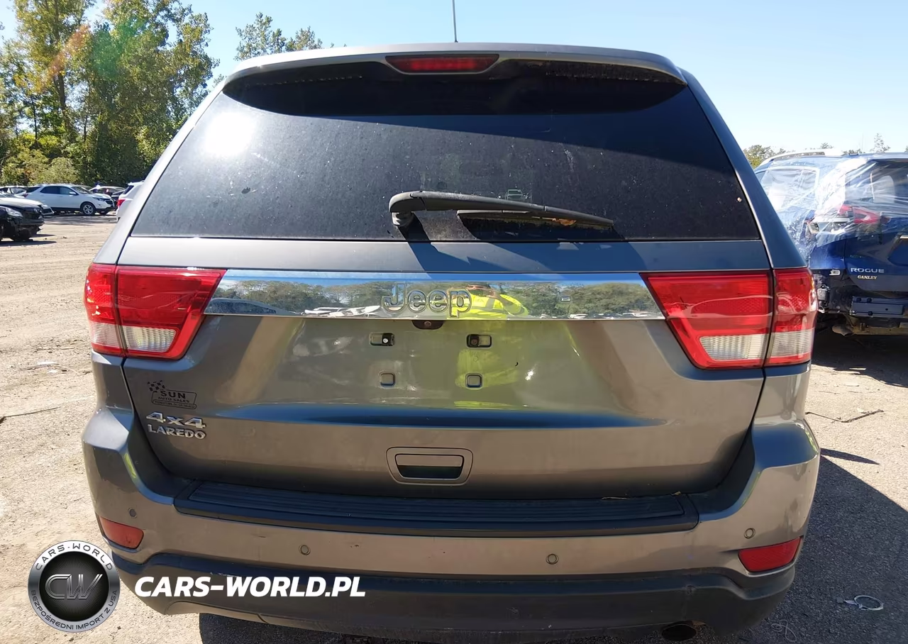 2013 Jeep Grand Cherokee Laredo VIN:1C4RJFAG3DC611955 - 15