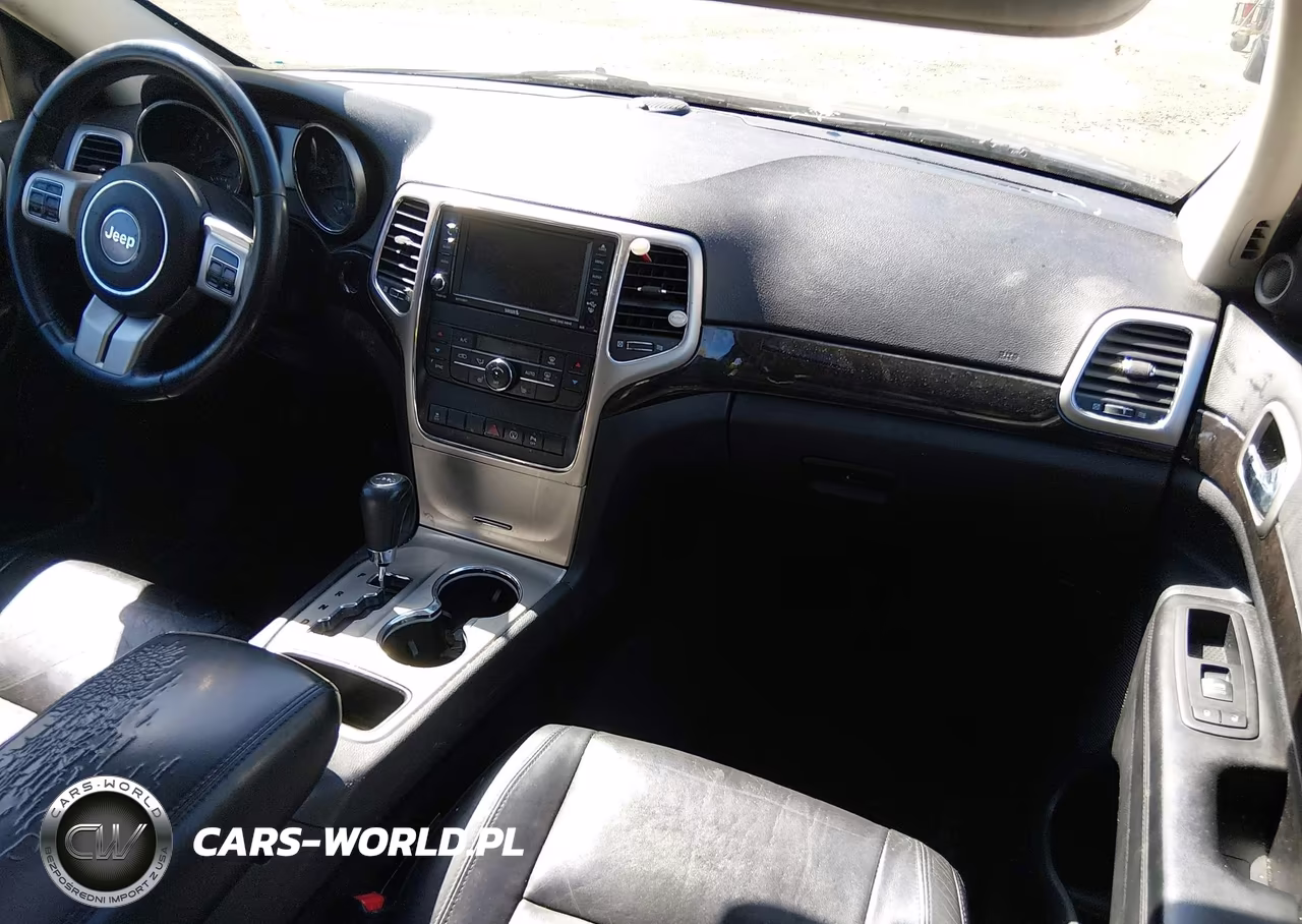 2013 Jeep Grand Cherokee Laredo VIN:1C4RJFAG3DC611955 - 5