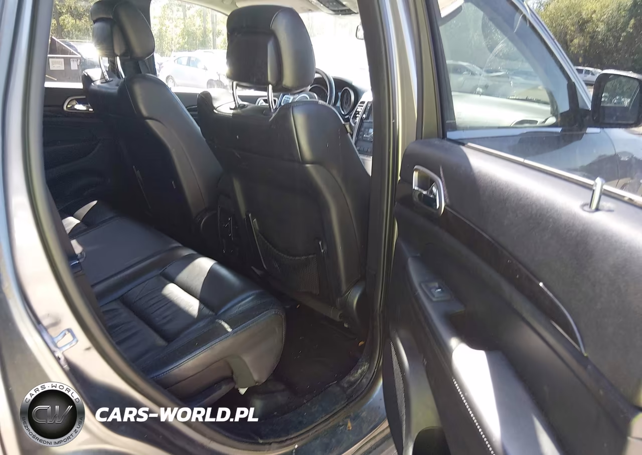 2013 Jeep Grand Cherokee Laredo VIN:1C4RJFAG3DC611955 - 8