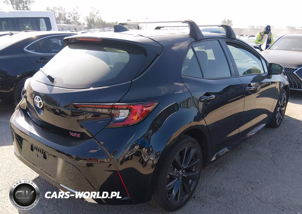 2023 Toyota Corolla Xse VIN:JTNC4MBE6P3197620 - 4