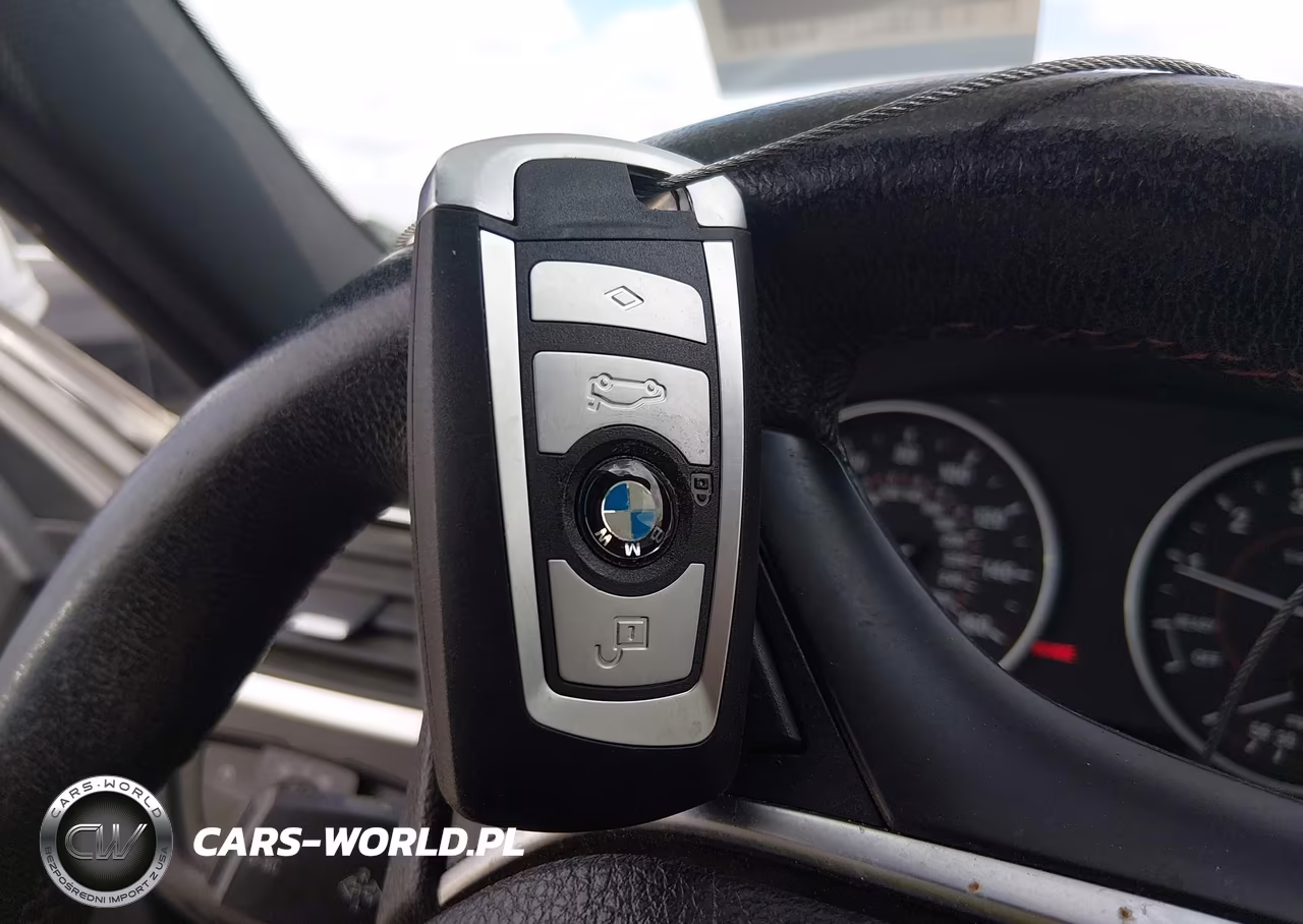 2018 BMW 330I VIN:WBA8B9G57JNU99920 - 11
