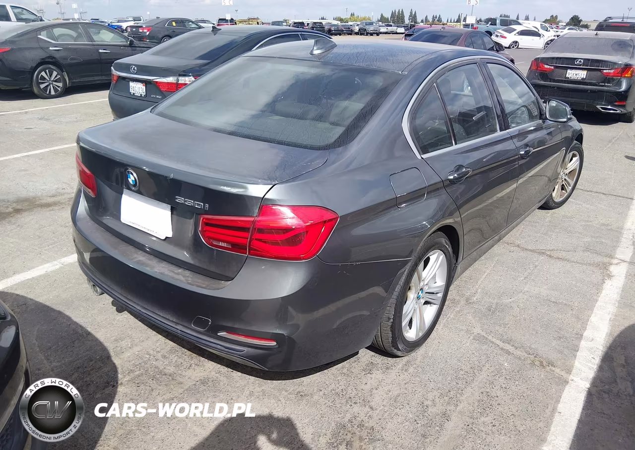 2018 BMW 330I VIN:WBA8B9G57JNU99920 - 4