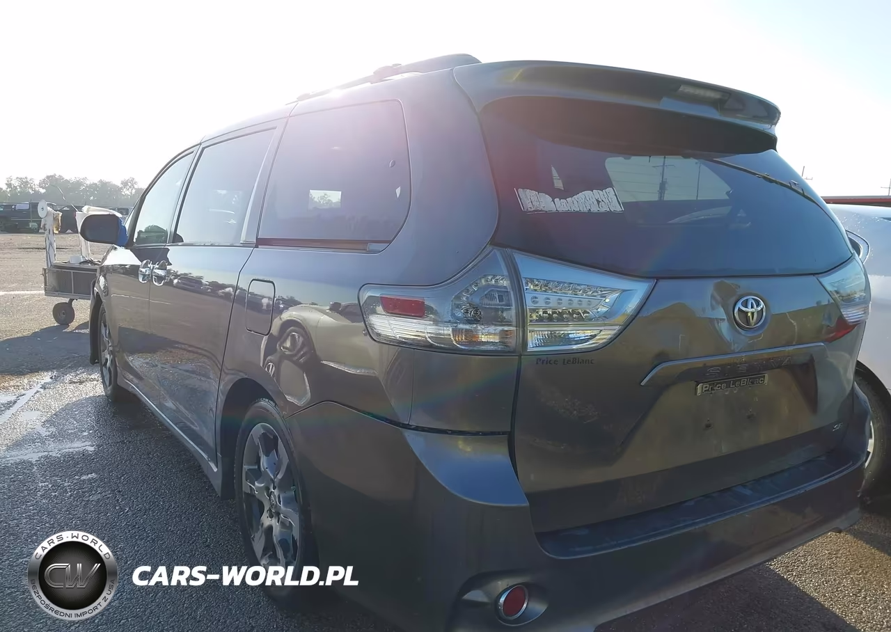 2013 Toyota Sienna Se 8 Passenger VIN:5TDXK3DC5DS369583 - 3