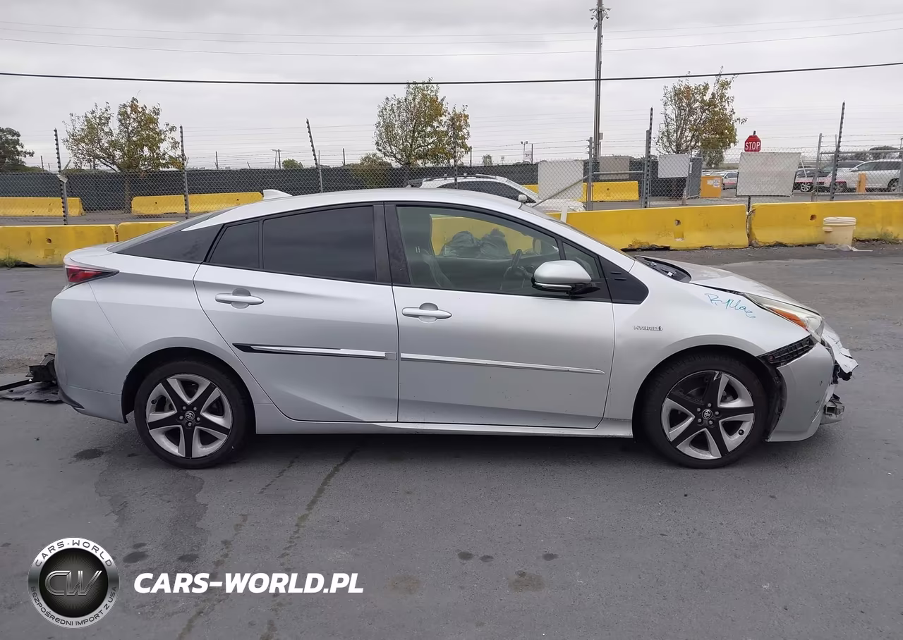 2016 Toyota Prius Three Touring VIN:JTDKARFU6G3013459 - 13