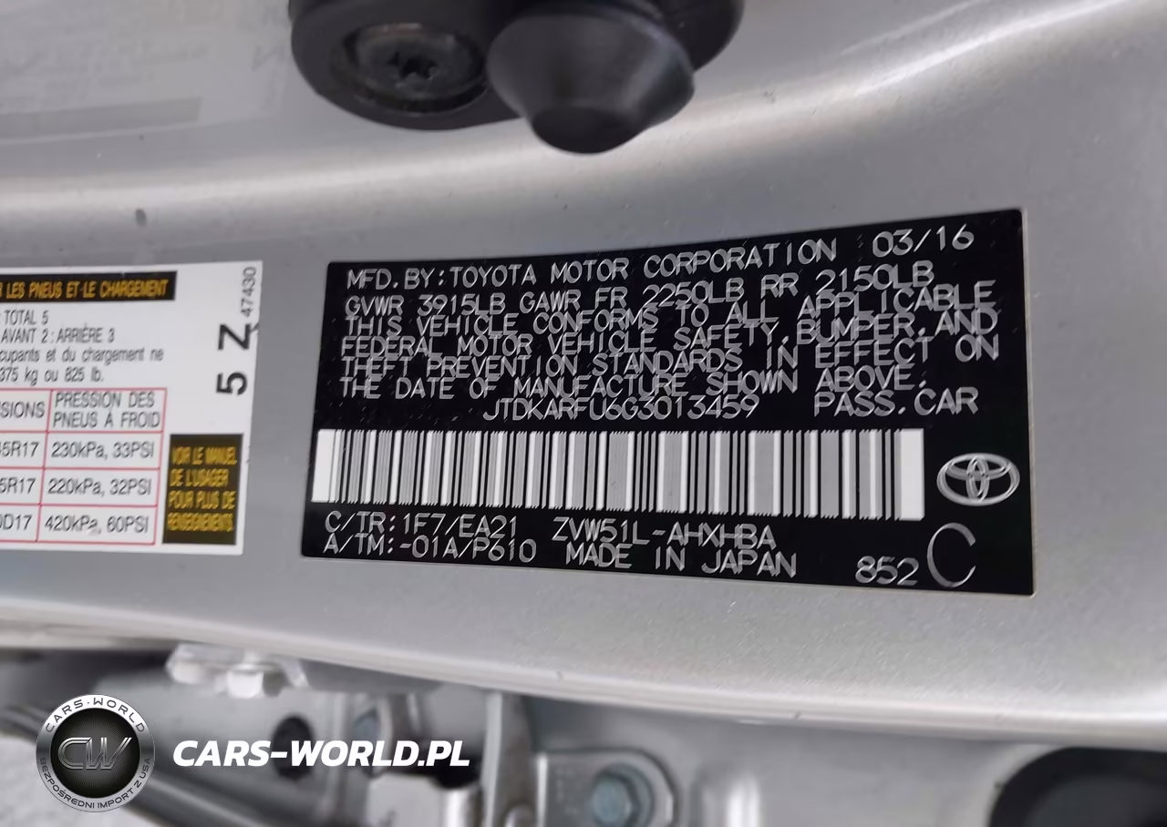 2016 Toyota Prius Three Touring VIN:JTDKARFU6G3013459 - 9