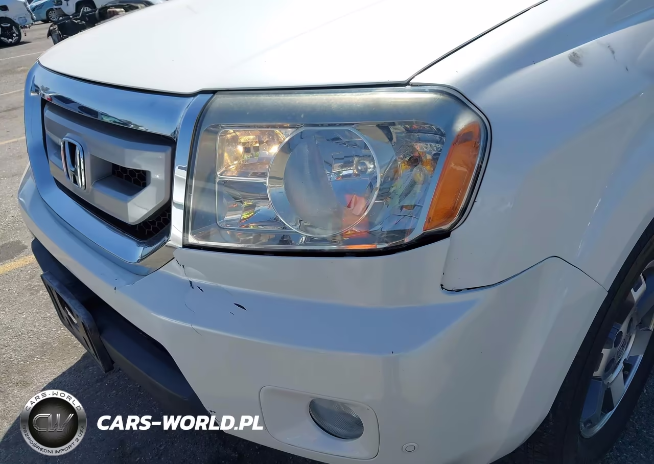 2011 Honda Pilot Touring VIN:5FNYF4H90BB030647 - 17