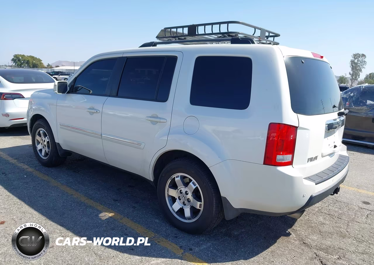 2011 Honda Pilot Touring VIN:5FNYF4H90BB030647 - 3