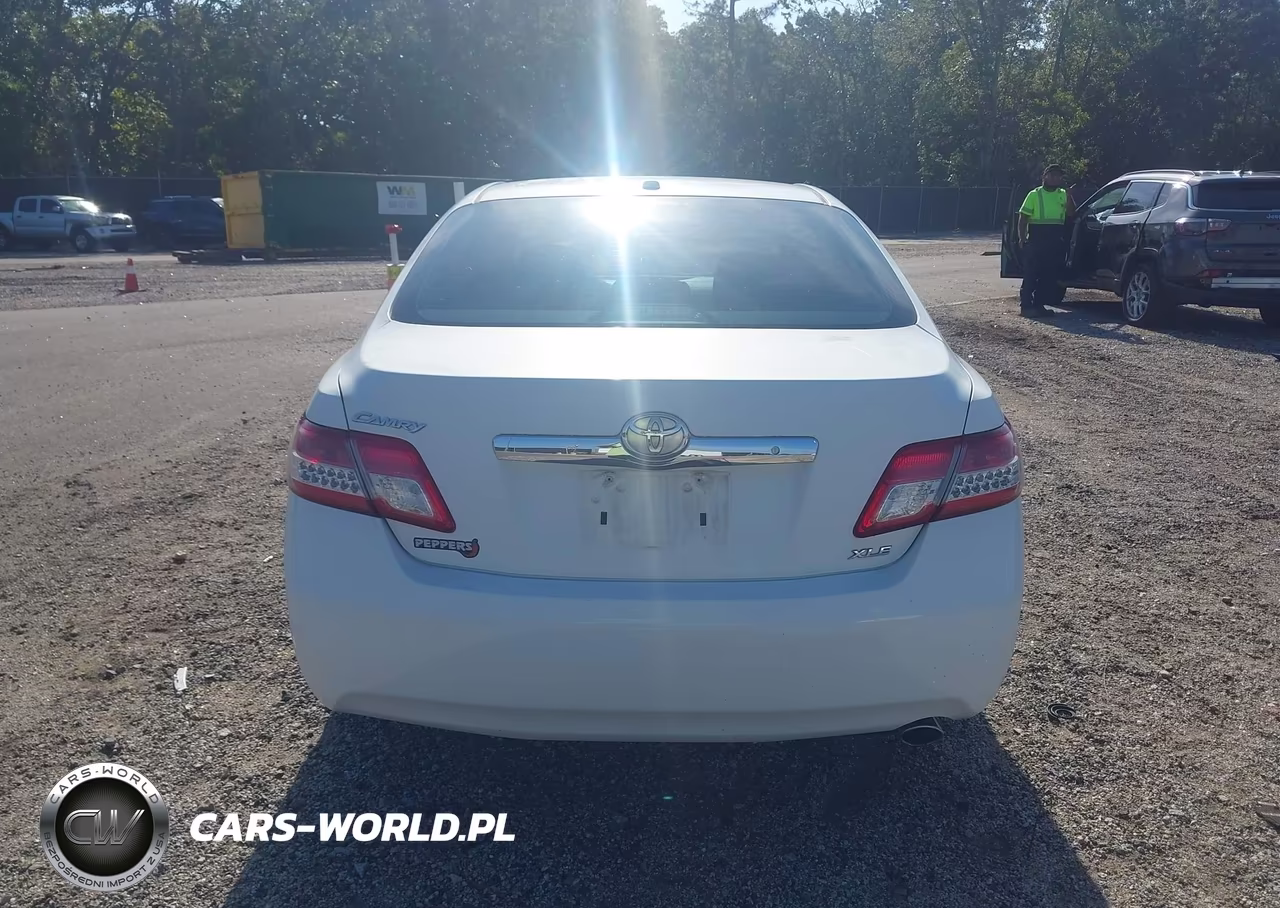 2010 Toyota Camry Xle VIN:4T4BF3EK2AR028039 - 16