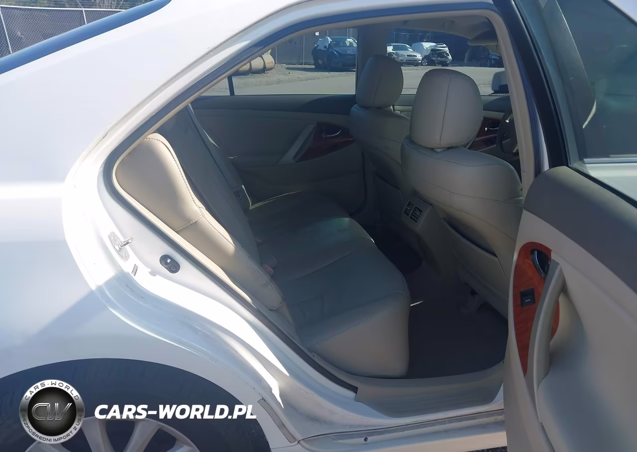 2010 Toyota Camry Xle VIN:4T4BF3EK2AR028039 - 8