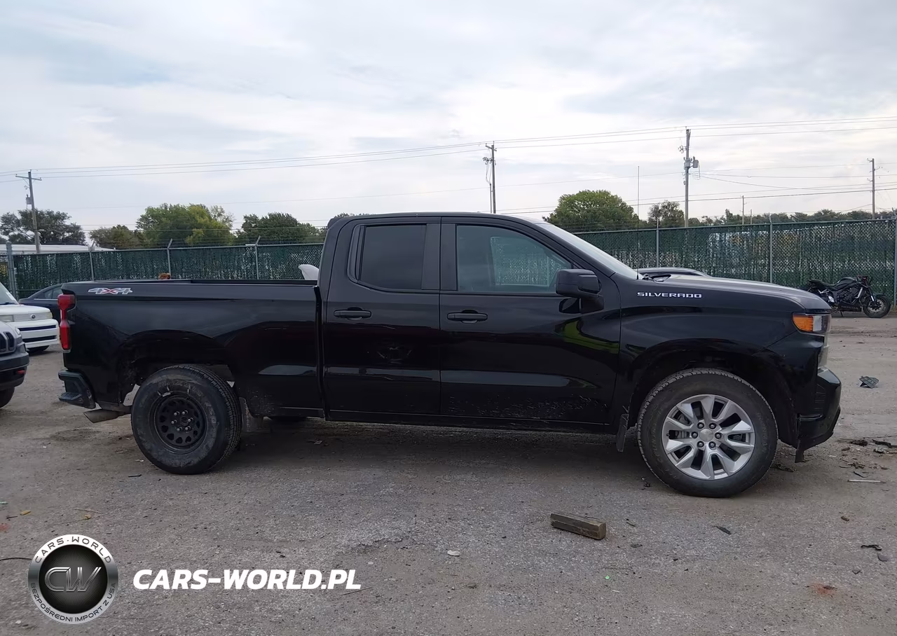 2019 Chevrolet Silverado 1500 Custom VIN:1GCRYBEH7KZ310641 - 14