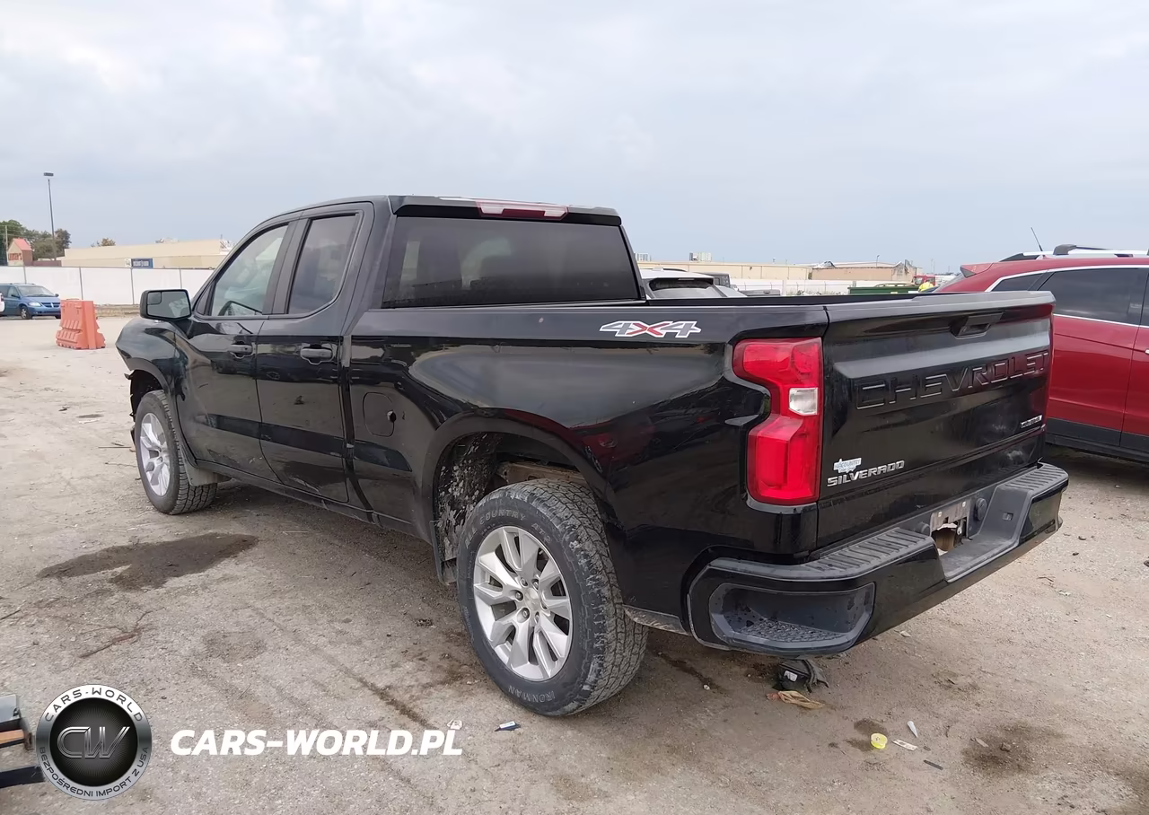 2019 Chevrolet Silverado 1500 Custom VIN:1GCRYBEH7KZ310641 - 3