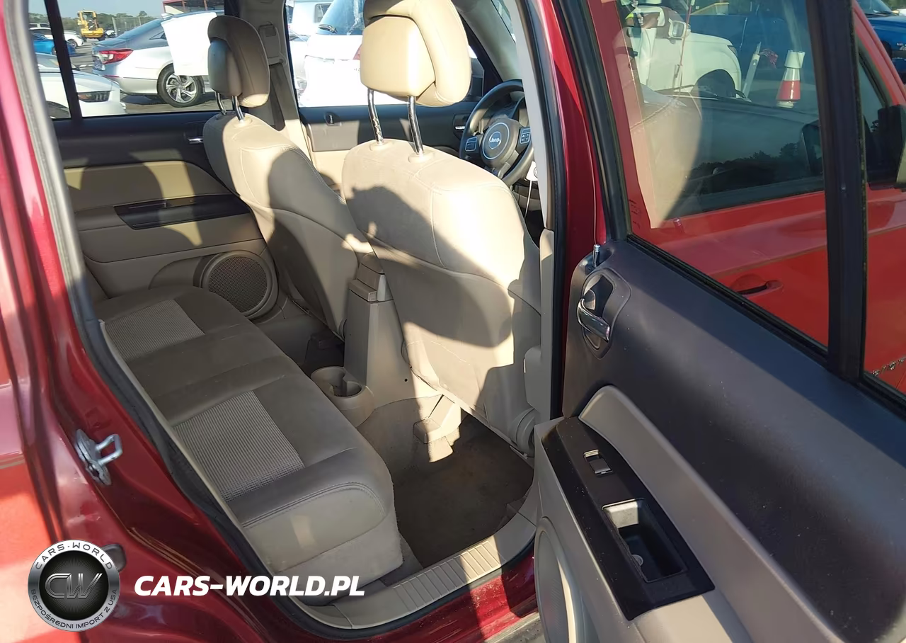 2011 Jeep Patriot Sport VIN:1J4NT1GBXBD146504 - 8