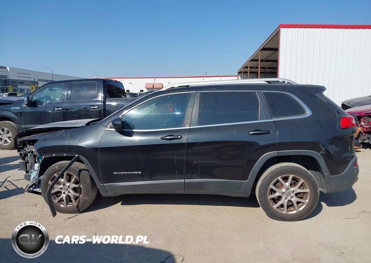 2014 Jeep Cherokee Latitude VIN:1C4PJLCS7EW221724 - 14