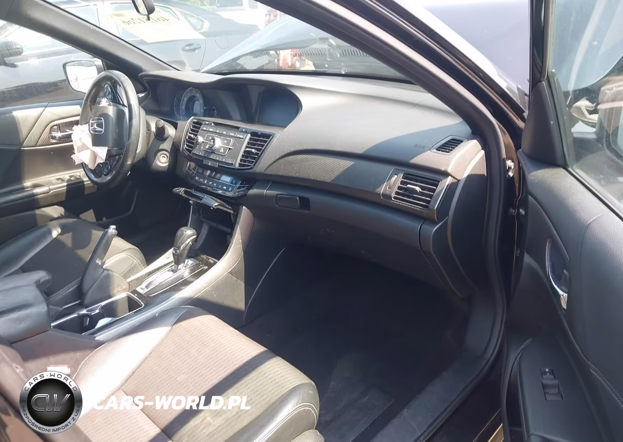 2017 Honda Accord Sport VIN:1HGCR2F58HA004645 - 5