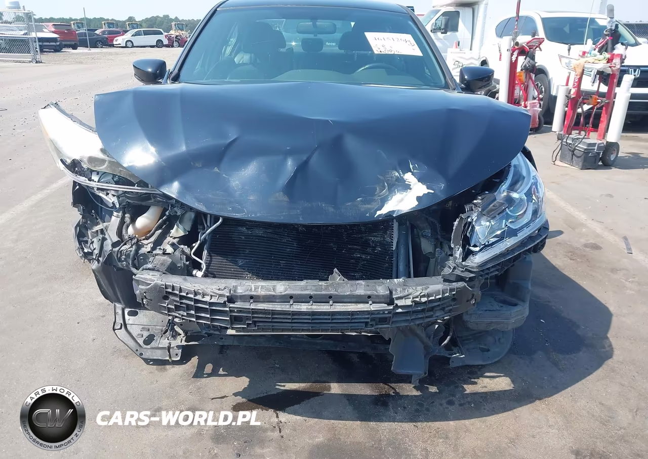 2017 Honda Accord Sport VIN:1HGCR2F58HA004645 - 6