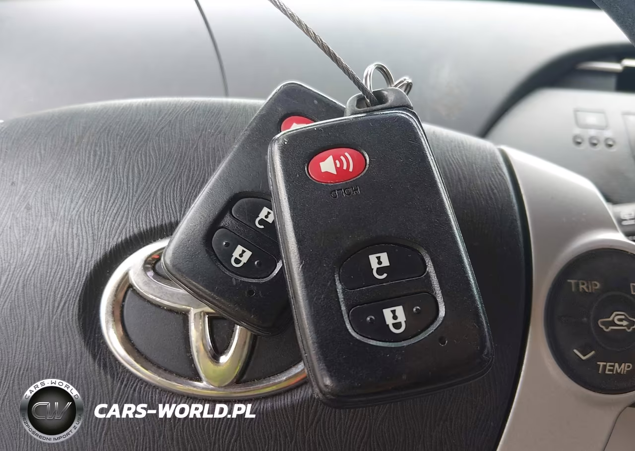 2010 Toyota Prius V VIN:JTDKN3DU7A0007411 - 11
