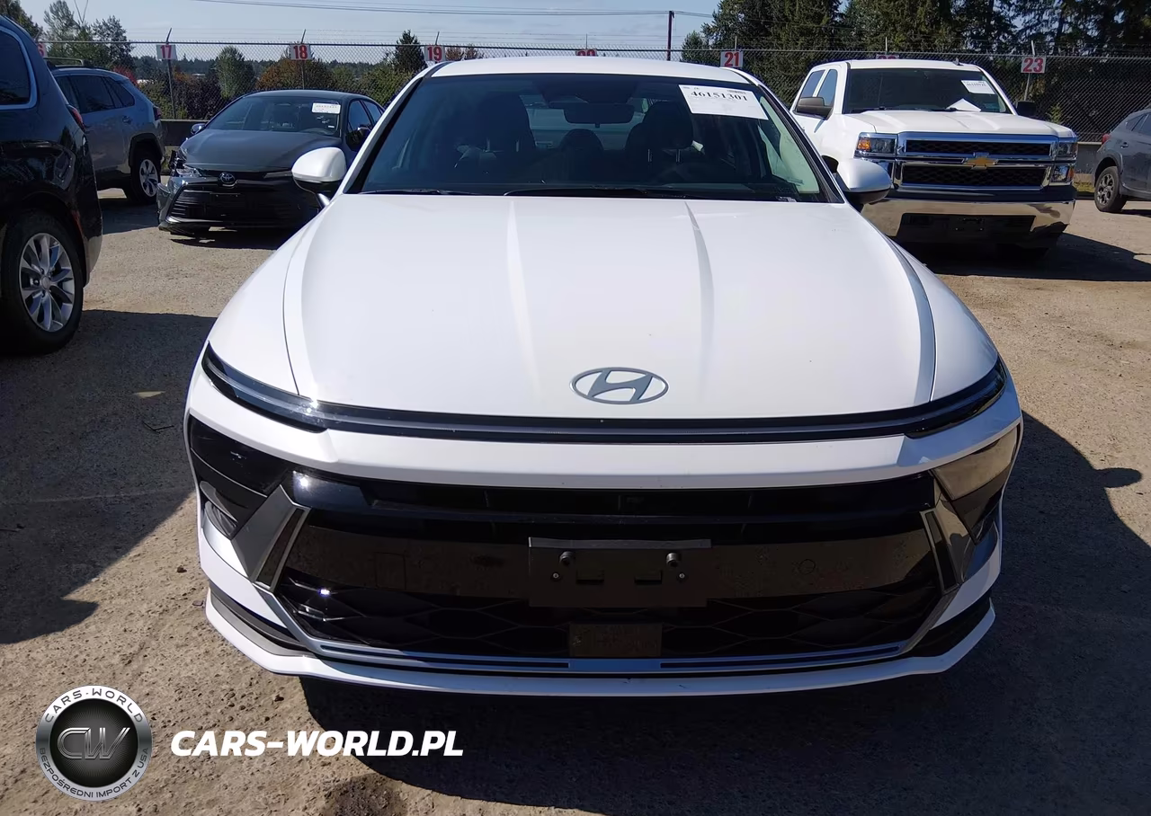2026 Hyundai Sonata Hybrid Blue VIN:KMHL24JJ0TA163165 - 12
