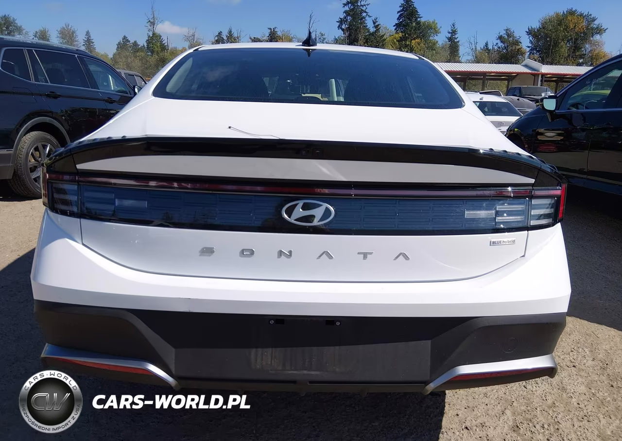 2026 Hyundai Sonata Hybrid Blue VIN:KMHL24JJ0TA163165 - 16
