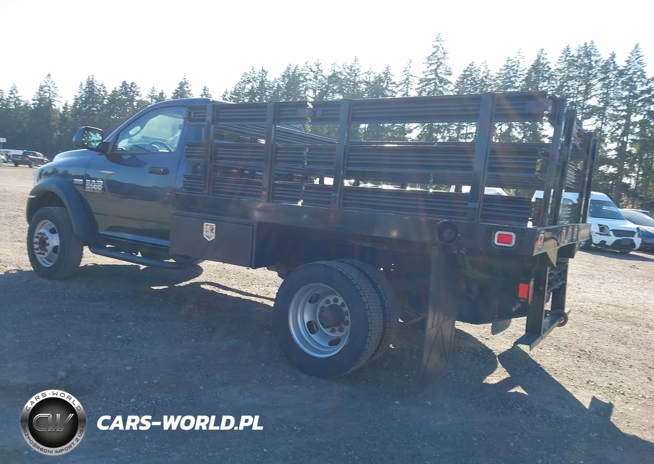 2016 Ram 5500 Chassis Tradesman-Slt VIN:3C7WRMAJ1GG123135 - 3