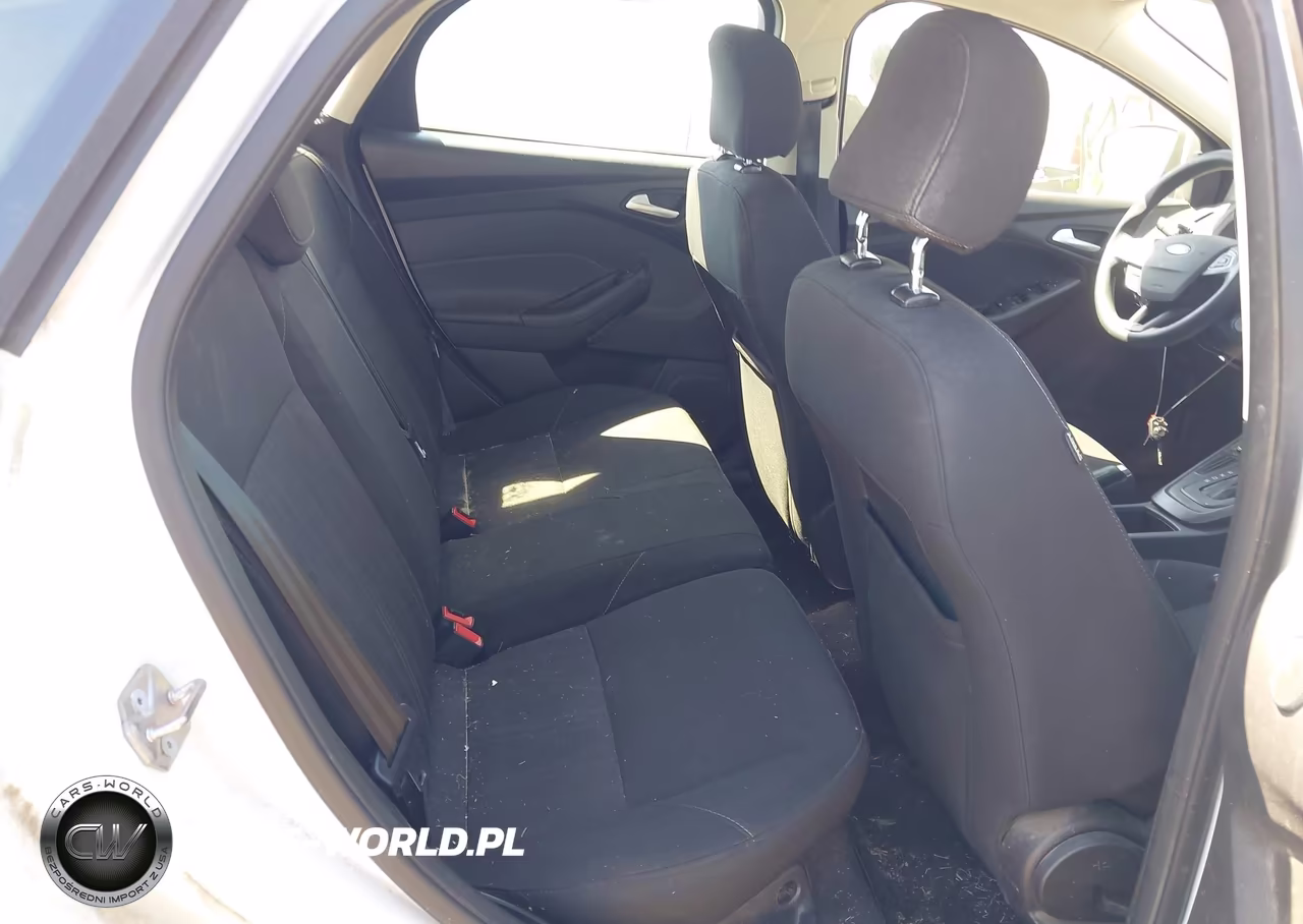 2017 Ford Focus Sel VIN:1FADP3M21HL333849 - 8