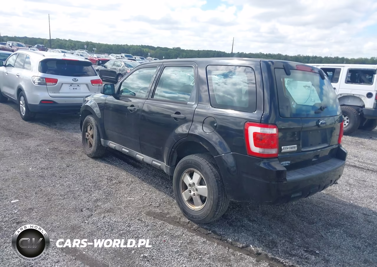 2011 Ford Escape Xls VIN:1FMCU0C7XBKC59141 - 3