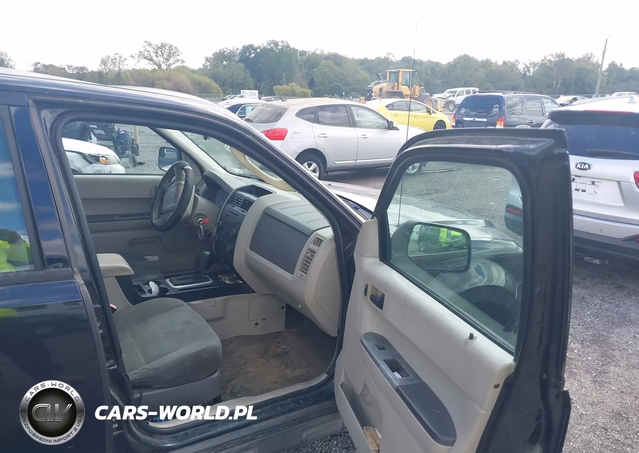 2011 Ford Escape Xls VIN:1FMCU0C7XBKC59141 - 5