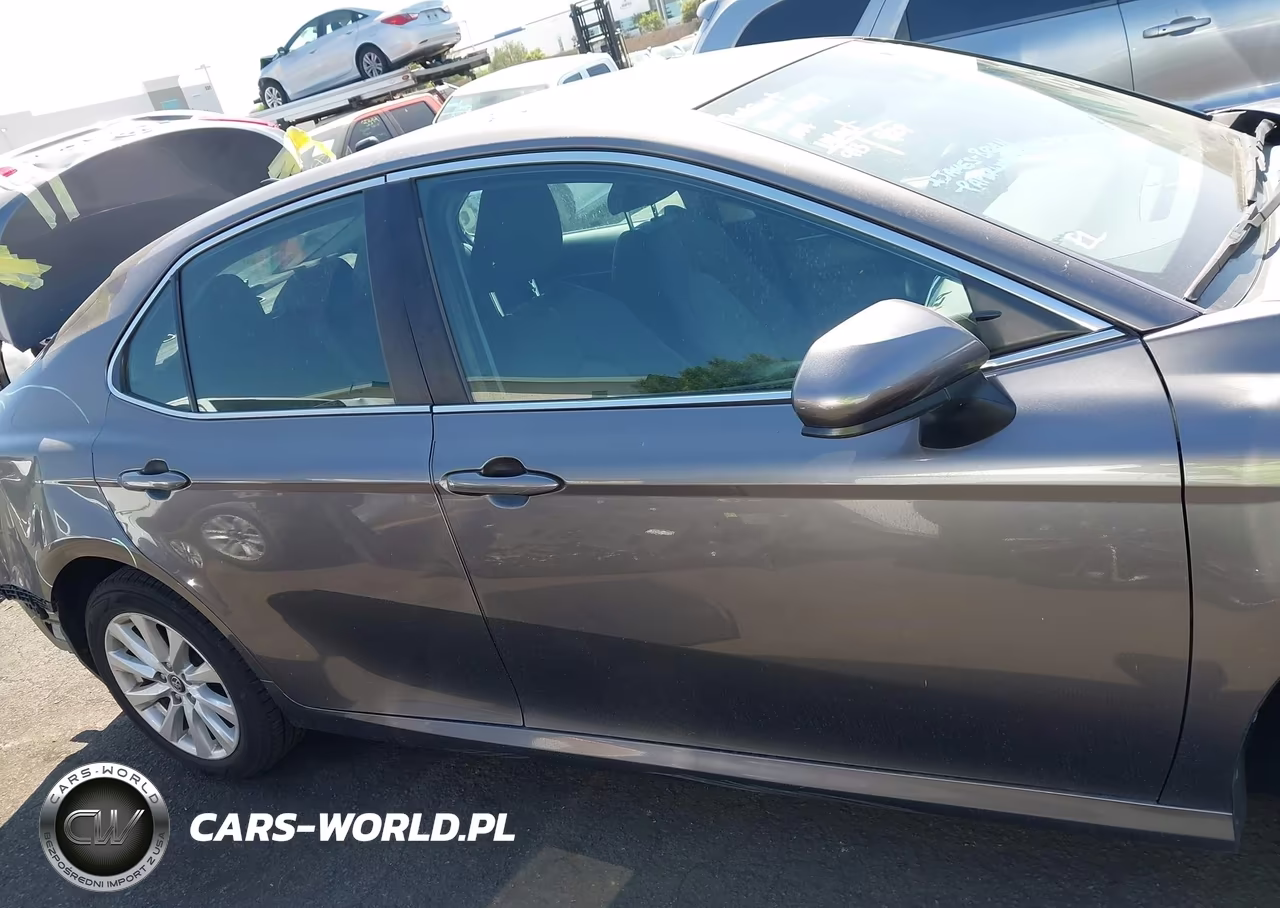 2019 Toyota Camry Le VIN:4T1B11HK6KU792941 - 14