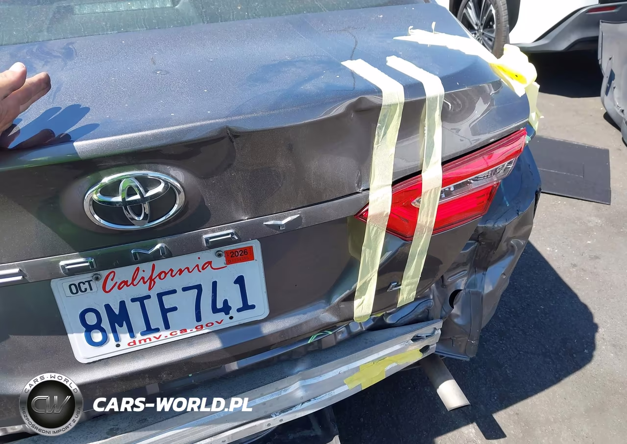 2019 Toyota Camry Le VIN:4T1B11HK6KU792941 - 6