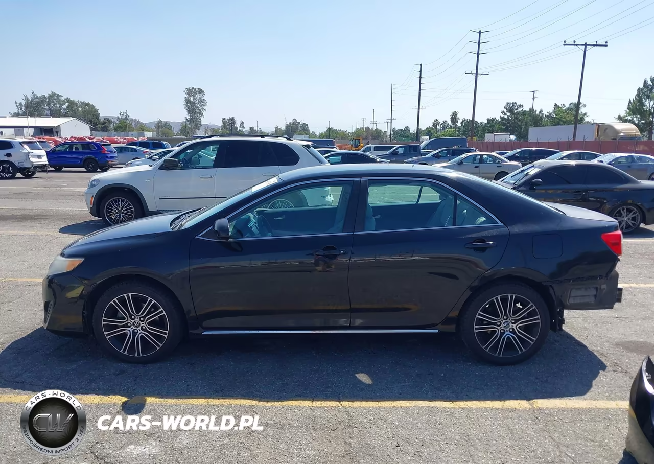 2014 Toyota Camry Le VIN:4T4BF1FK6ER392358 - 15