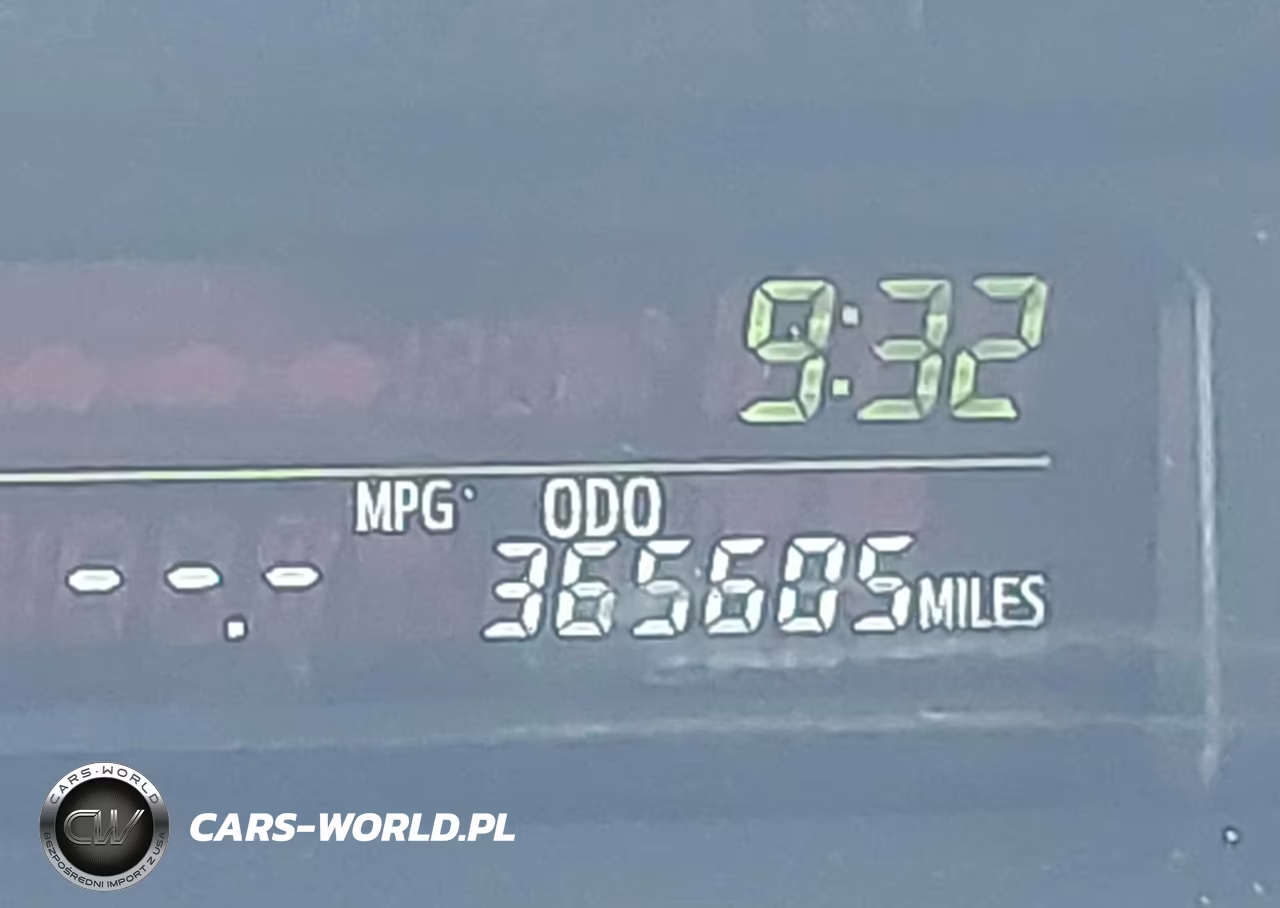 2013 Toyota Prius V Three VIN:JTDZN3EU2D3272723 - 15