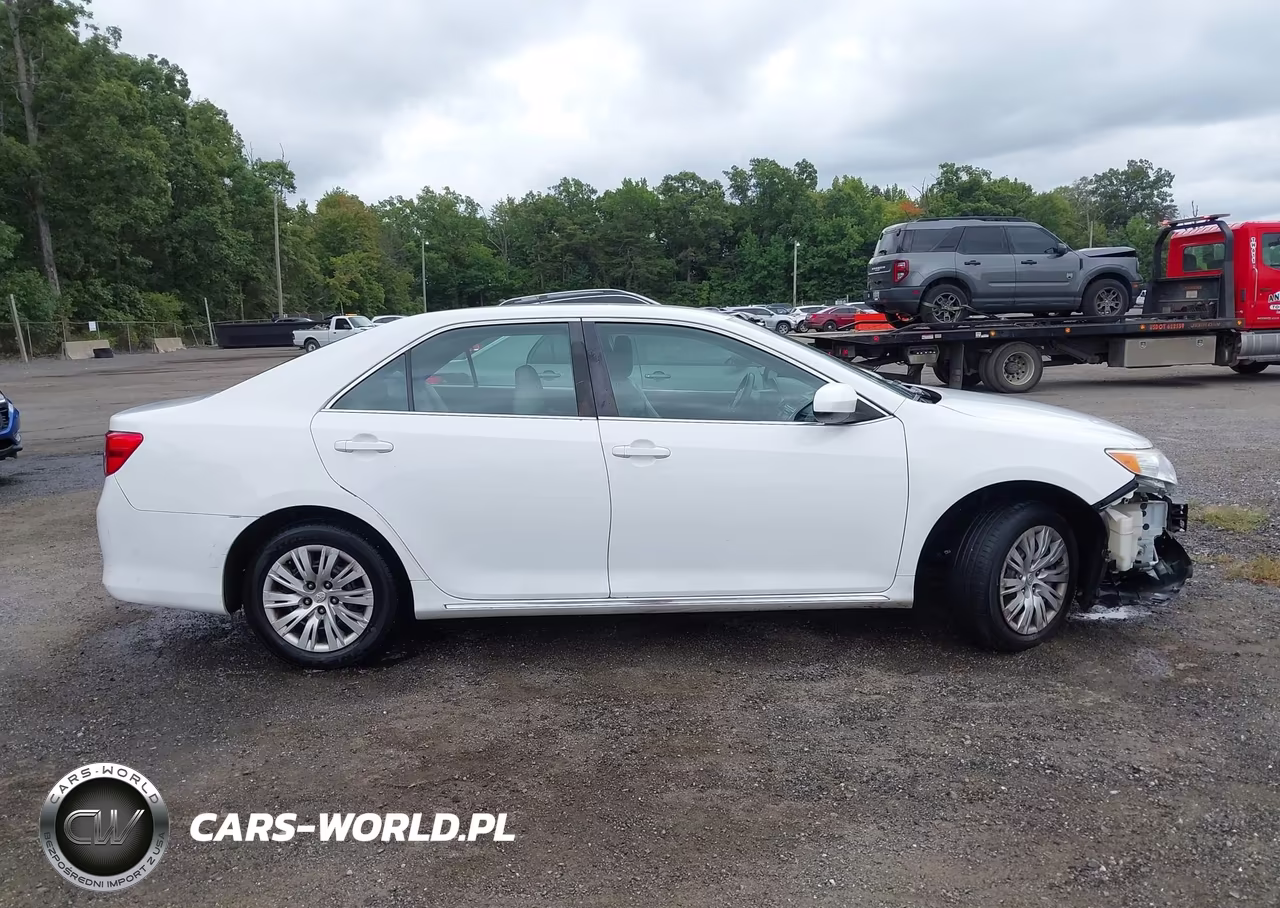 2014 Toyota Camry Le VIN:4T4BF1FK7ER380414 - 14