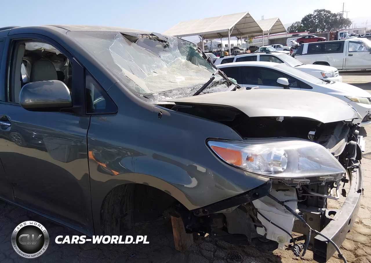 2013 Toyota Sienna Xle V6 8 Passenger VIN:5TDYK3DC2DS403659 - 18