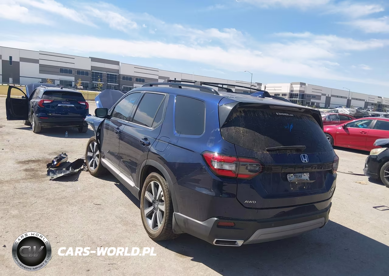 2025 Honda Pilot Elite VIN:5FNYG1H8XSB055073 - 3