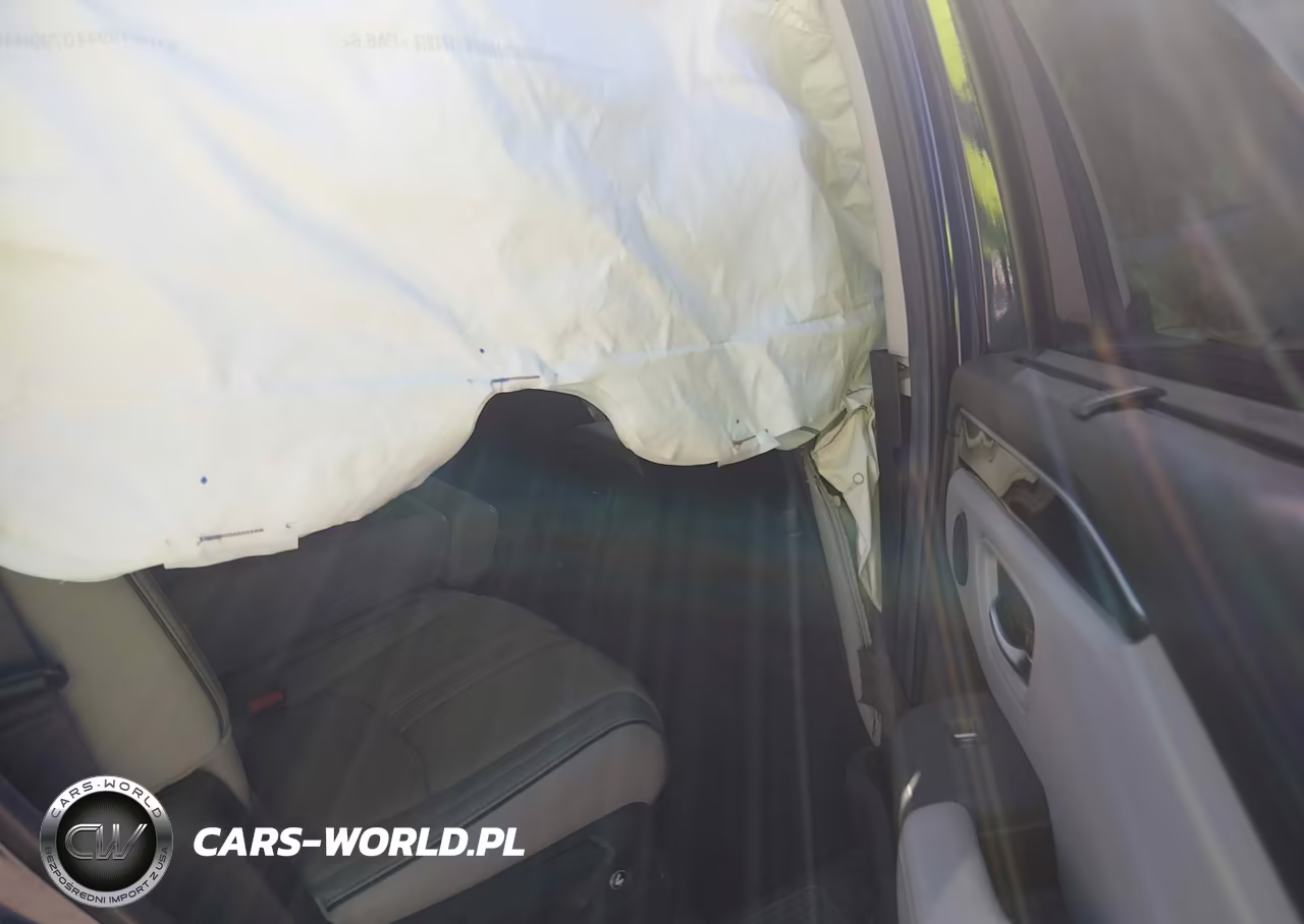 2025 Honda Pilot Elite VIN:5FNYG1H8XSB055073 - 8