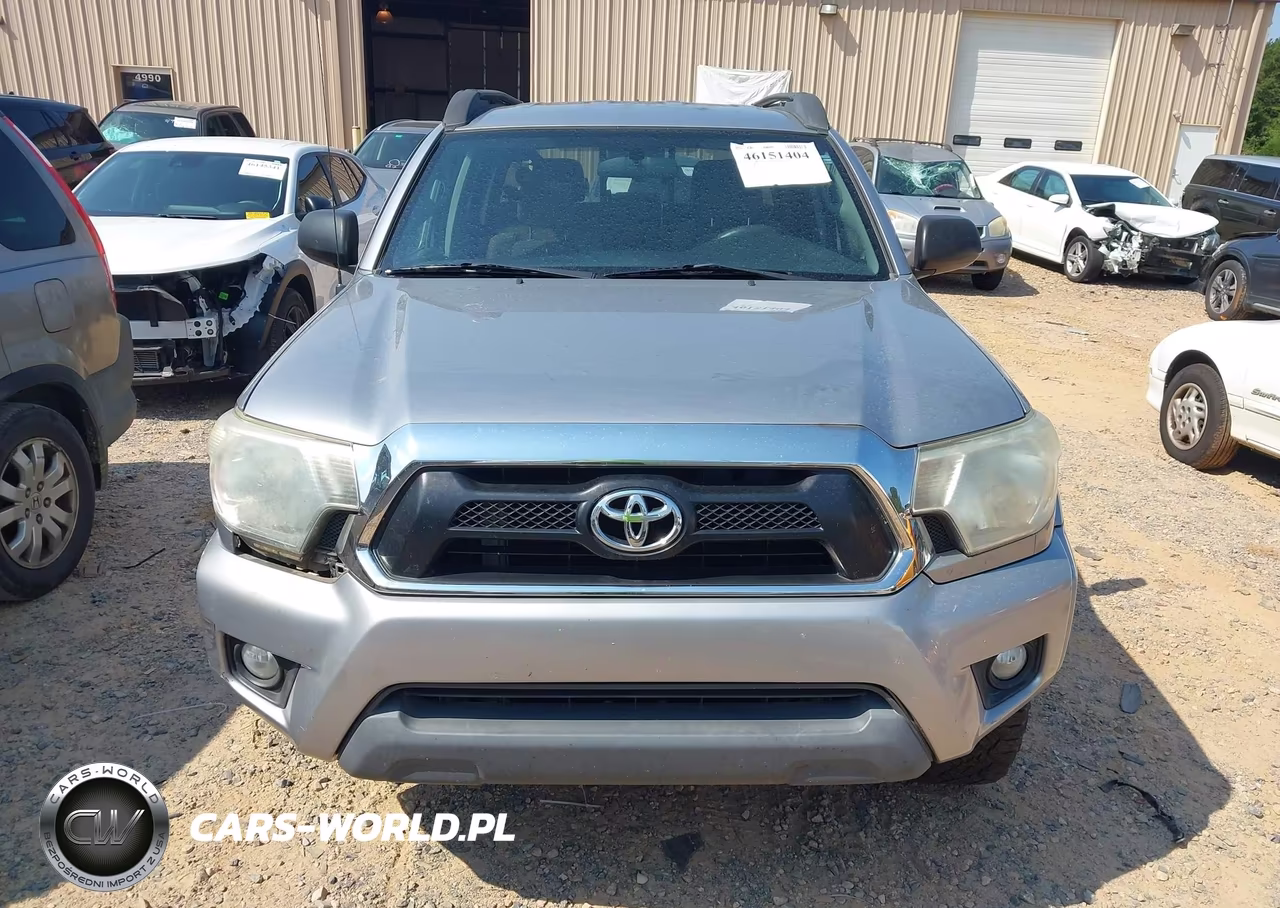 2015 Toyota Tacoma Prerunner V6 VIN:5TFJU4GNXFX082093 - 12