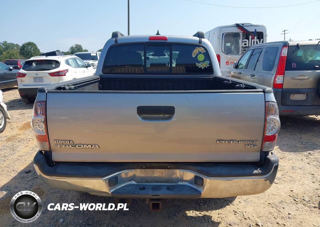 2015 Toyota Tacoma Prerunner V6 VIN:5TFJU4GNXFX082093 - 16