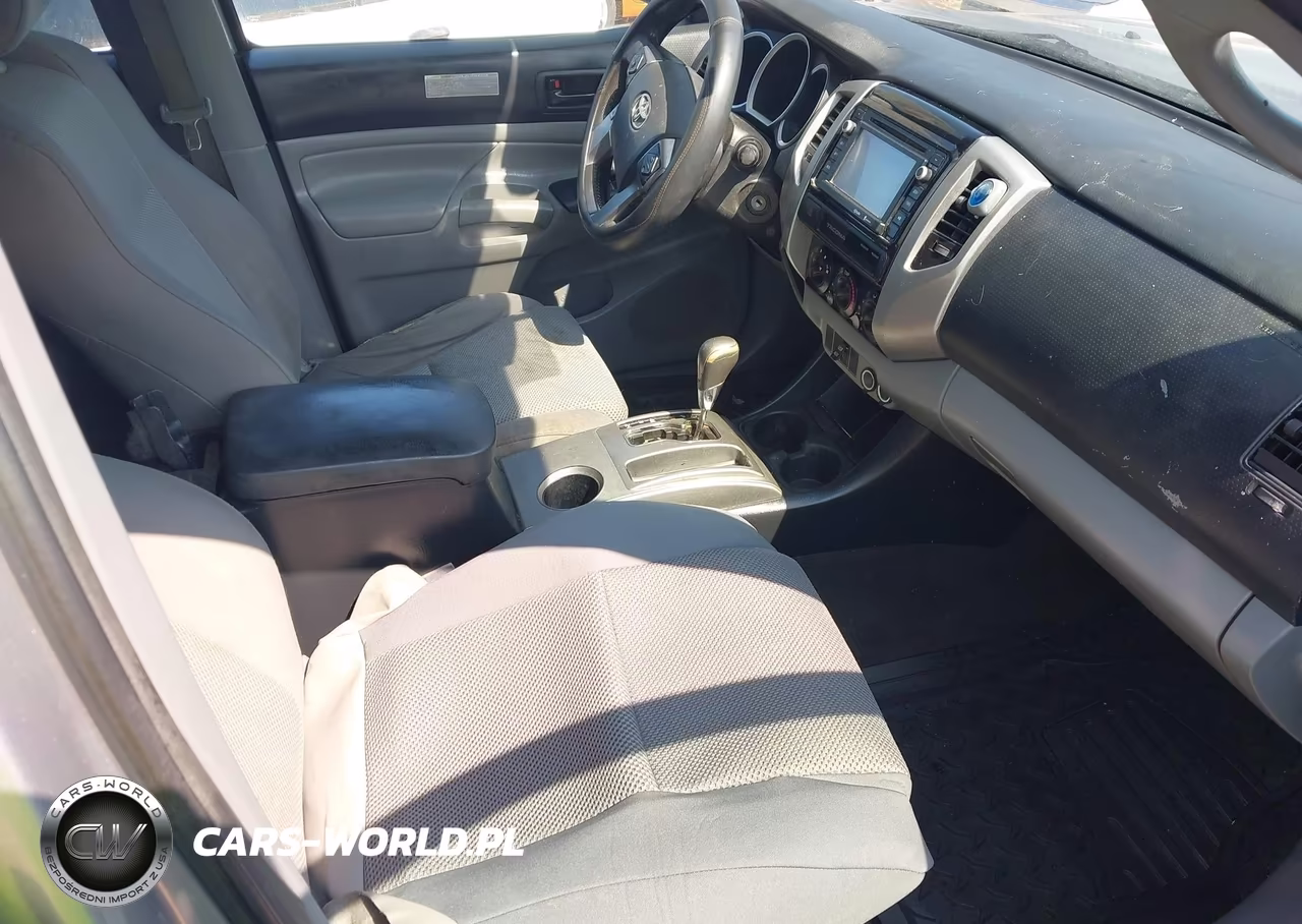 2015 Toyota Tacoma Prerunner V6 VIN:5TFJU4GNXFX082093 - 5