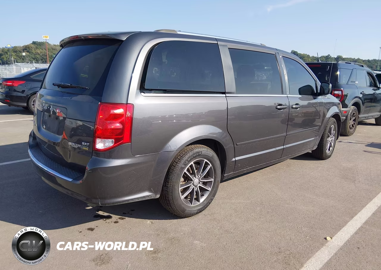 2017 Dodge Grand Caravan Sxt VIN:2C4RDGCG5HR673087 - 4