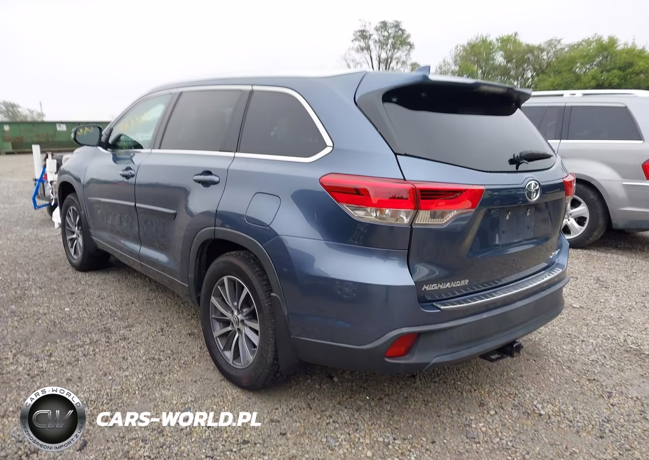 2017 Toyota Highlander Xle VIN:5TDJZRFH4HS366788 - 3