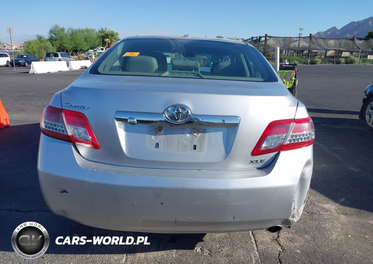 2010 Toyota Camry Xle VIN:4T4BF3EK2AR020216 - 17