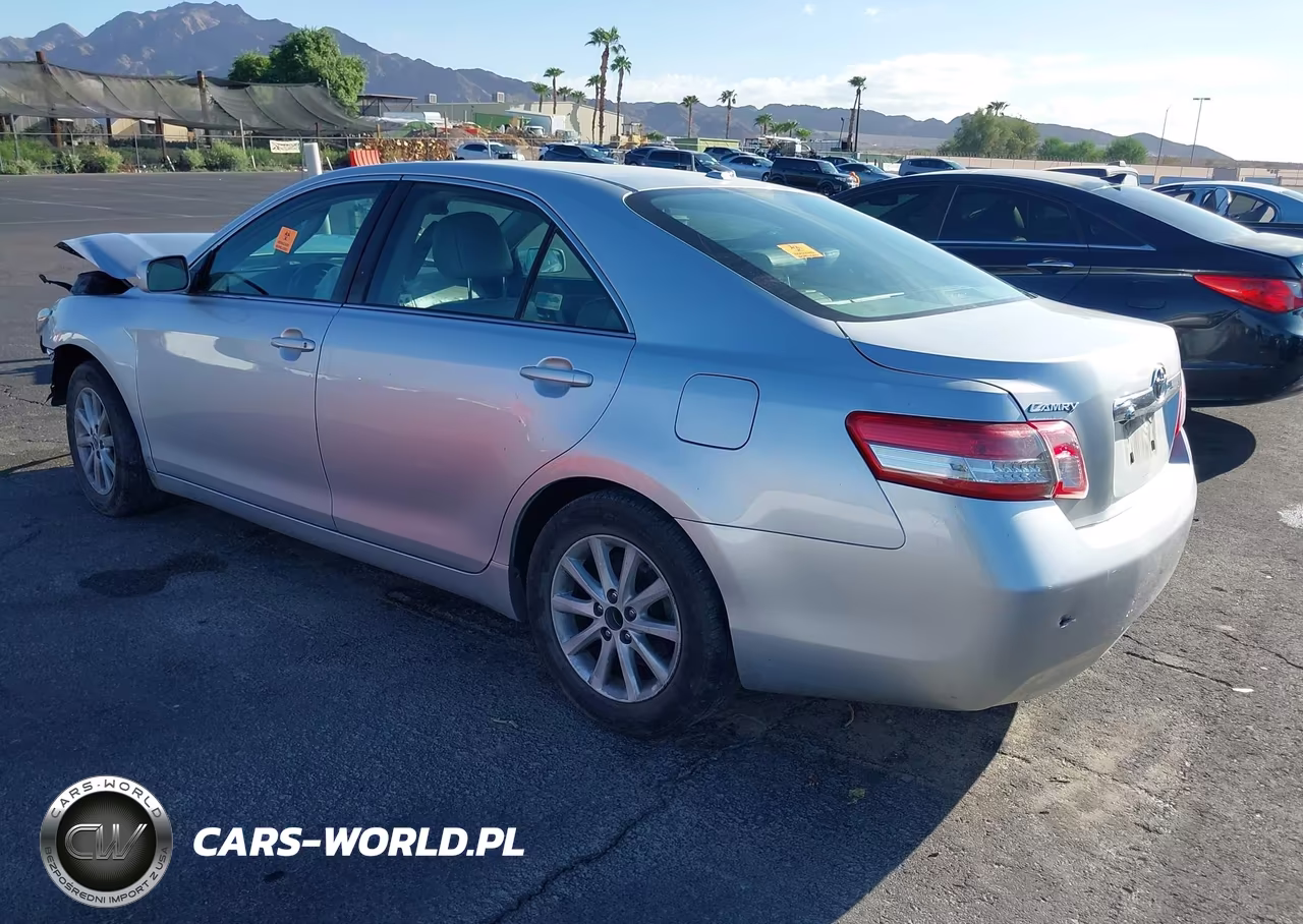 2010 Toyota Camry Xle VIN:4T4BF3EK2AR020216 - 3