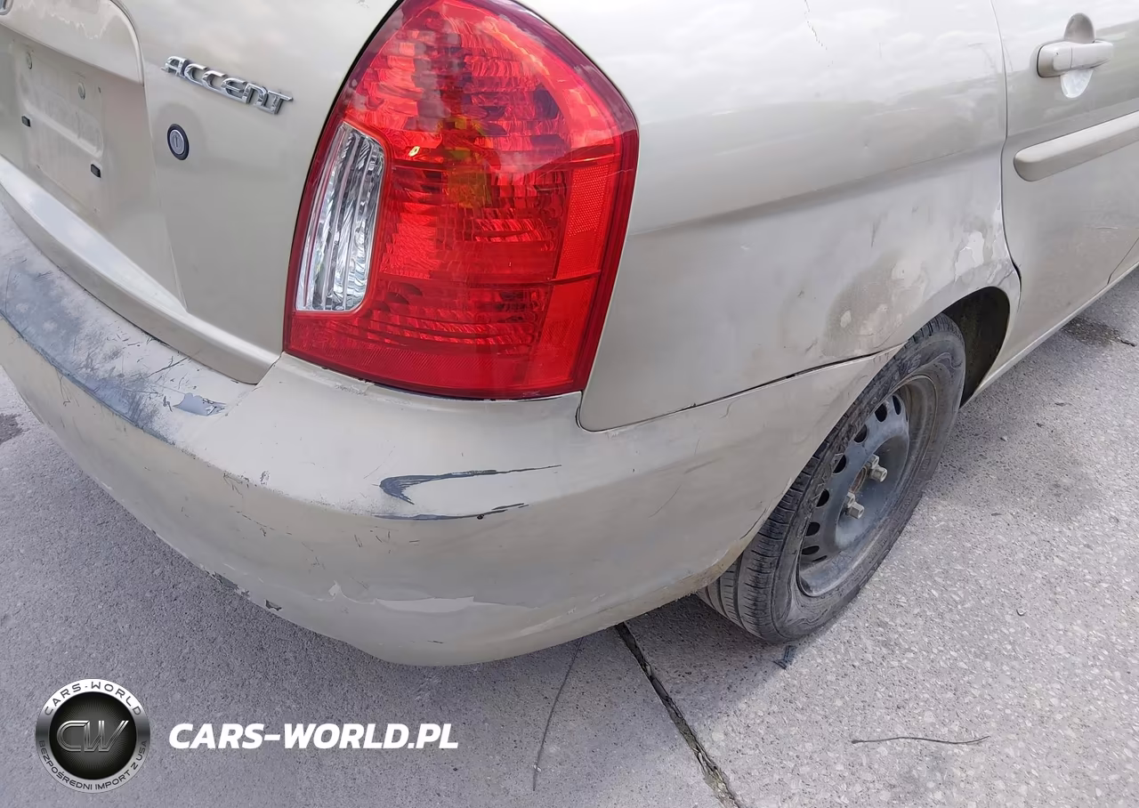 2006 Hyundai Accent Gls VIN:KMHCN46C56U027232 - 13
