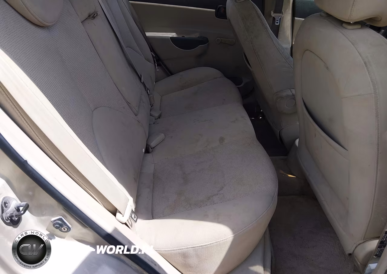 2006 Hyundai Accent Gls VIN:KMHCN46C56U027232 - 8