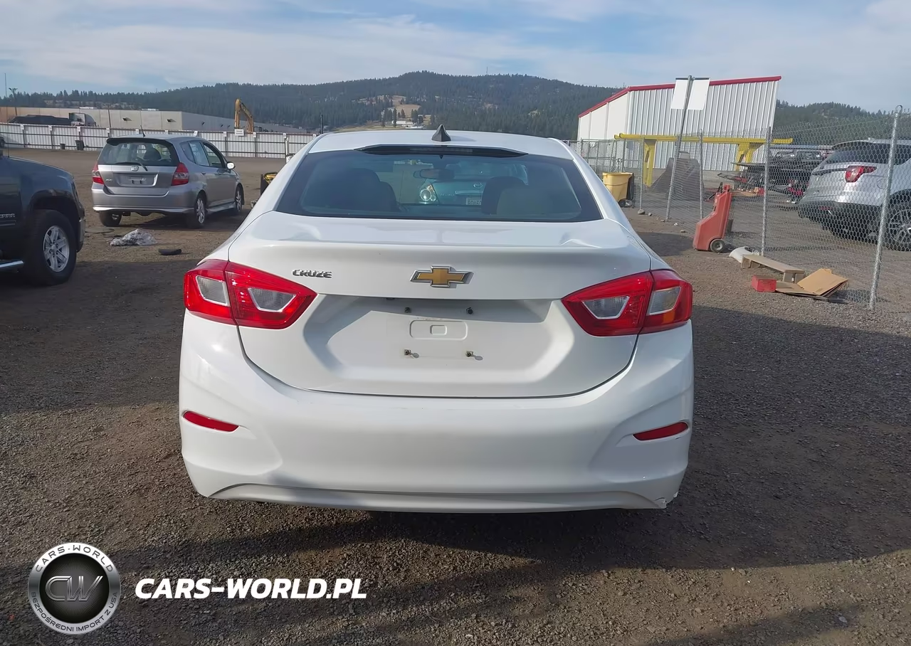 2016 Chevrolet Cruze Ls Auto VIN:1G1BC5SMXG7267296 - 16