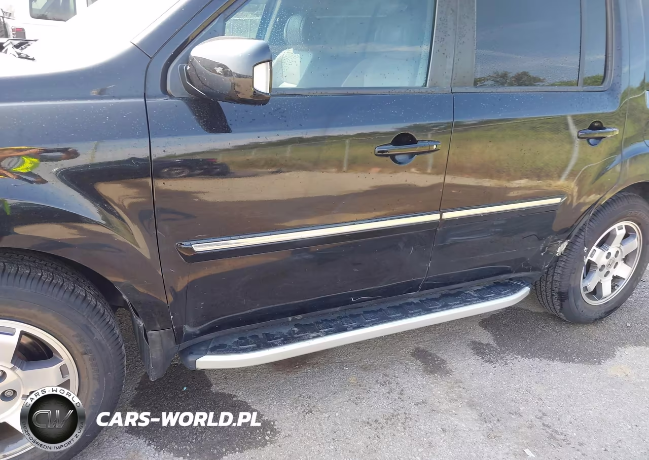 2011 Honda Pilot Touring VIN:5FNYF3H93BB052104 - 6