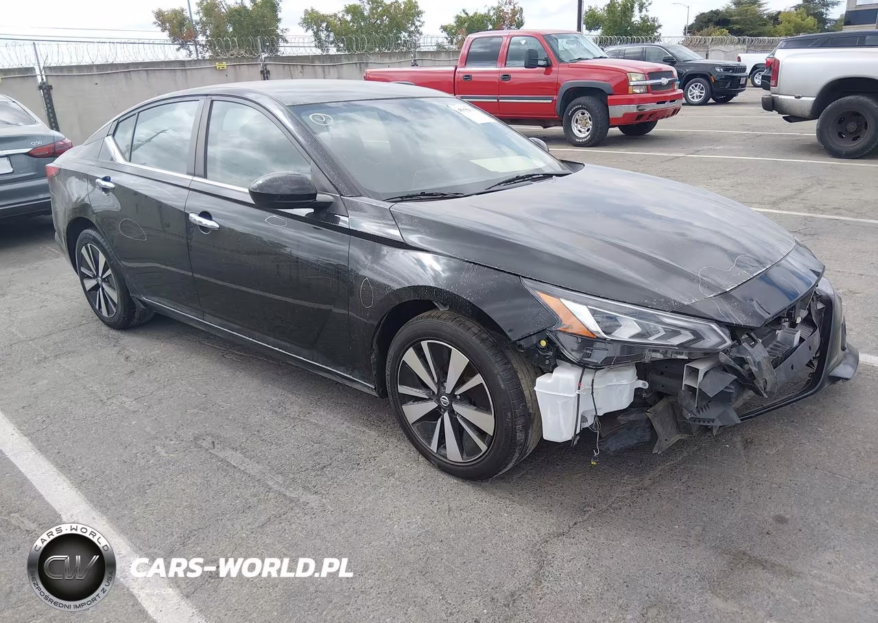 2021 Nissan Altima Sv